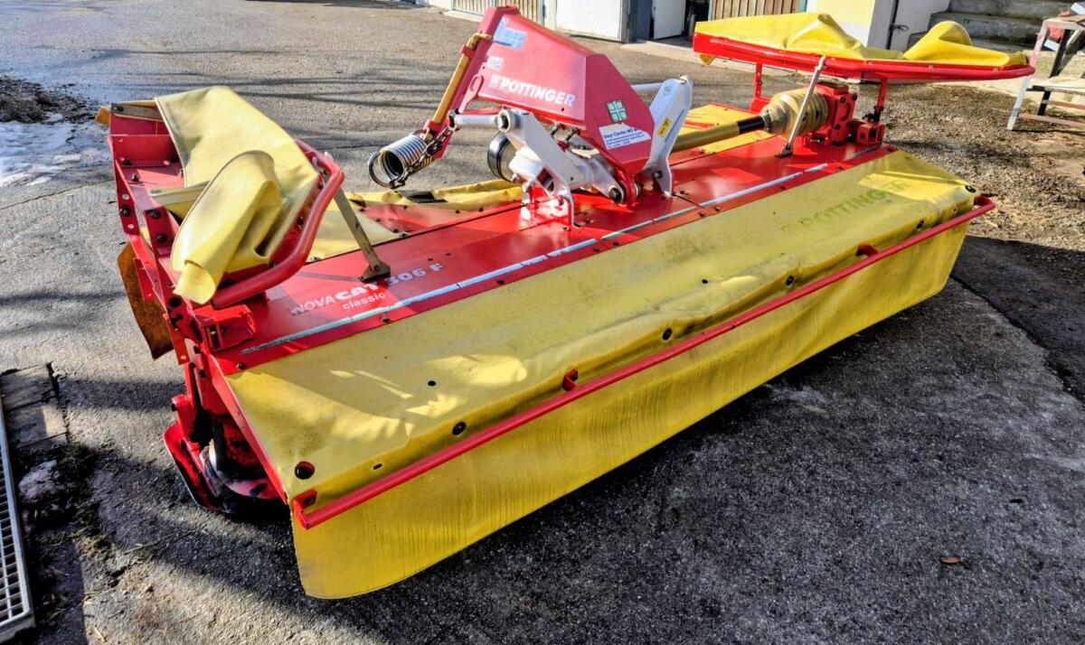 Pöttinger Frontmähwerk Novacat 306F 2