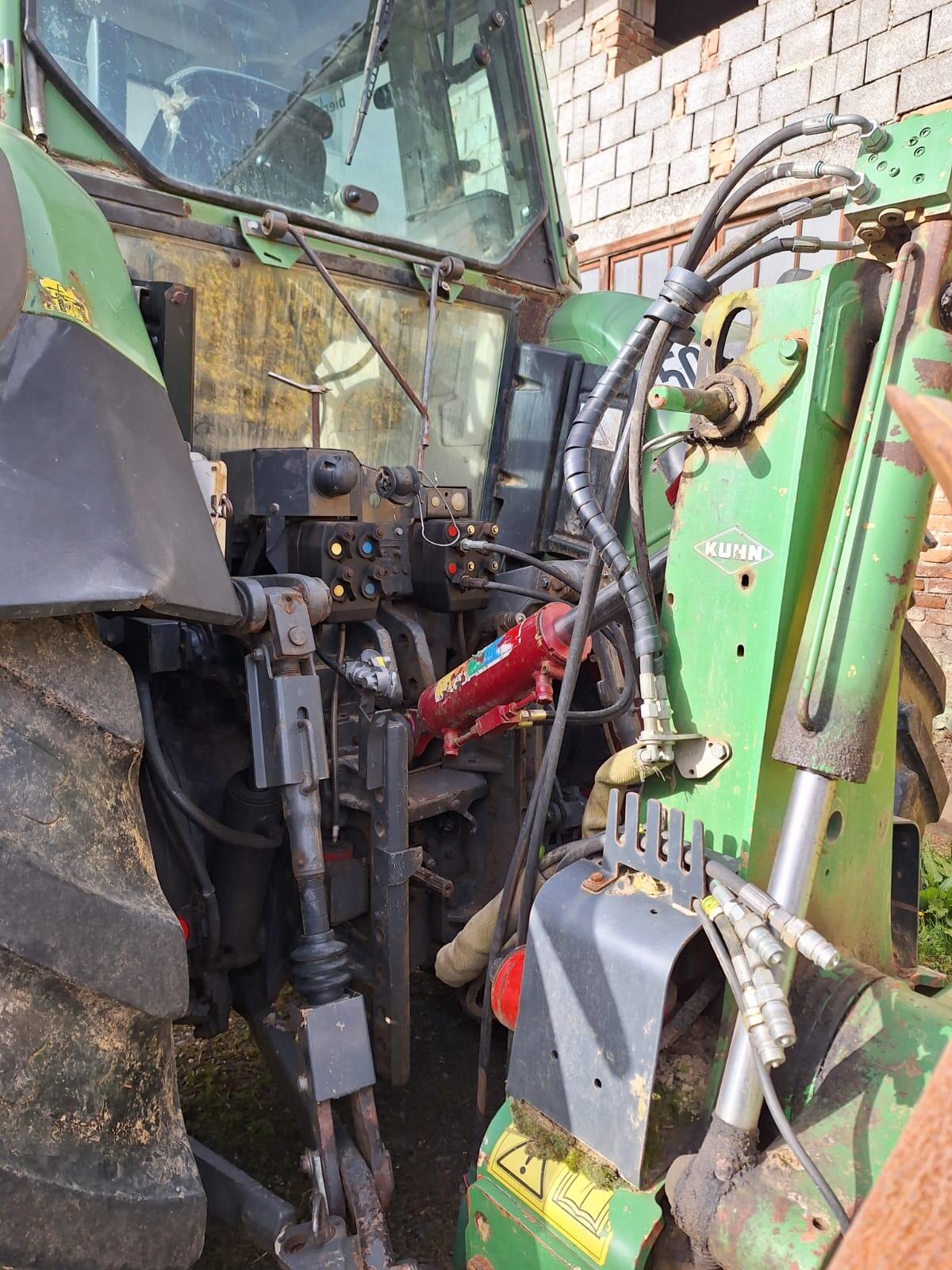 Fendt Favorit 926 Vario TMS inkl. Kuhn Vari-Master 182 3