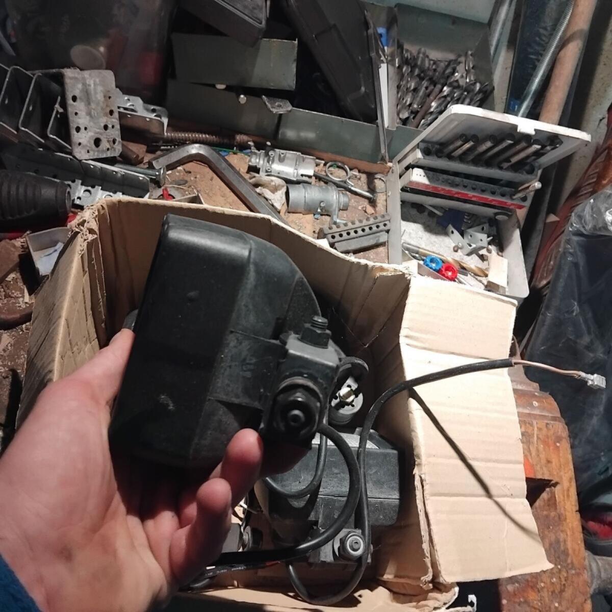 Gebrauchte Arbeitsscheinwerfer 3