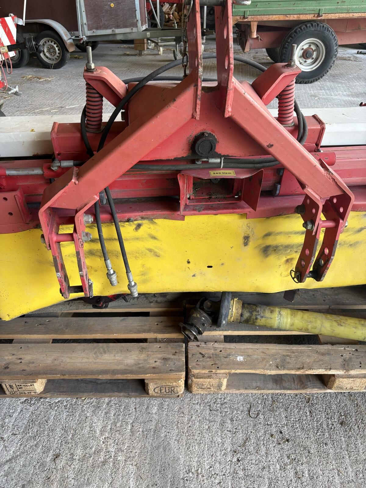 Pöttinger Cat Alpin 220 3