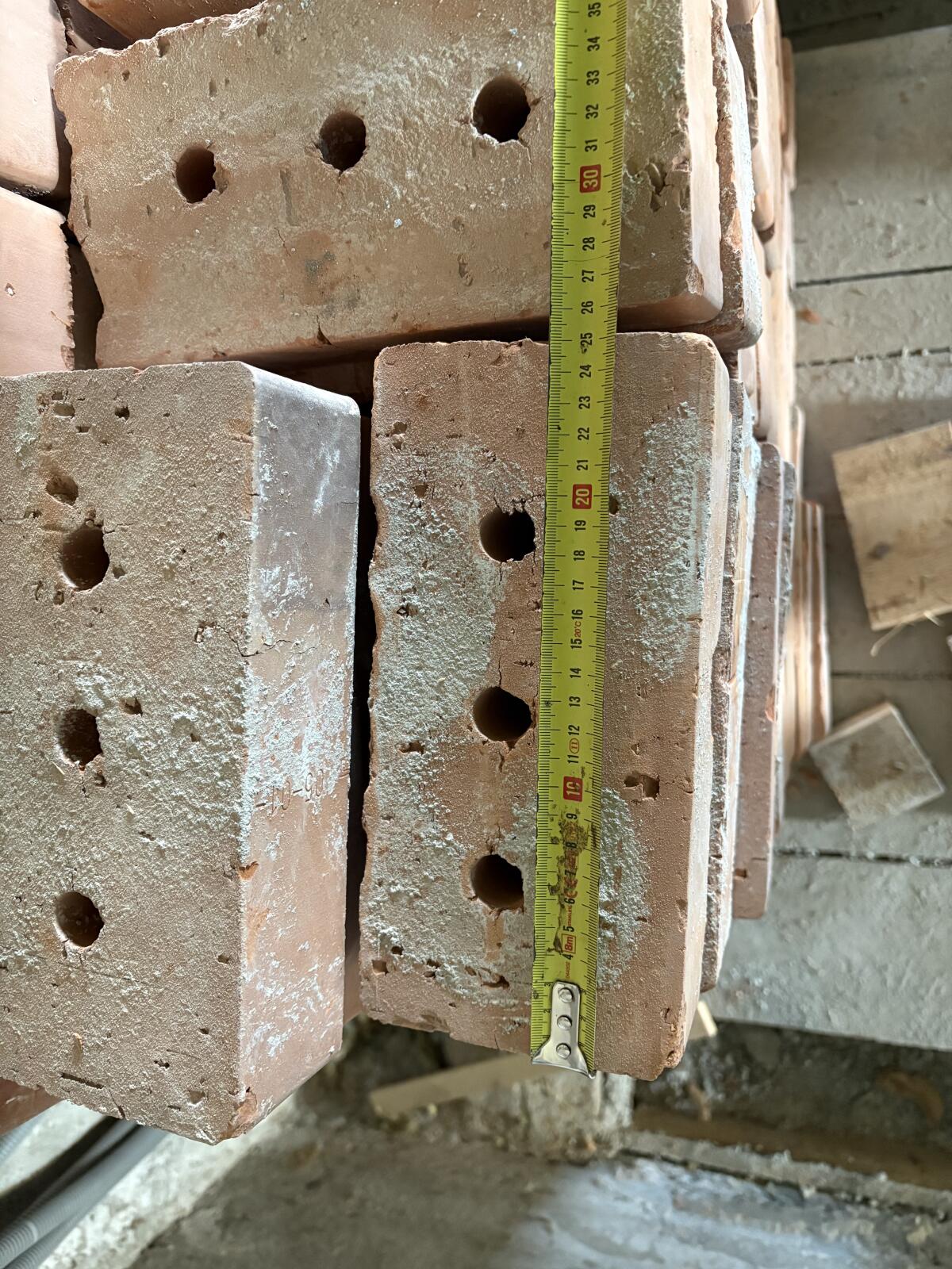 Ziegelstein voll NF (12x25x6,5) 3