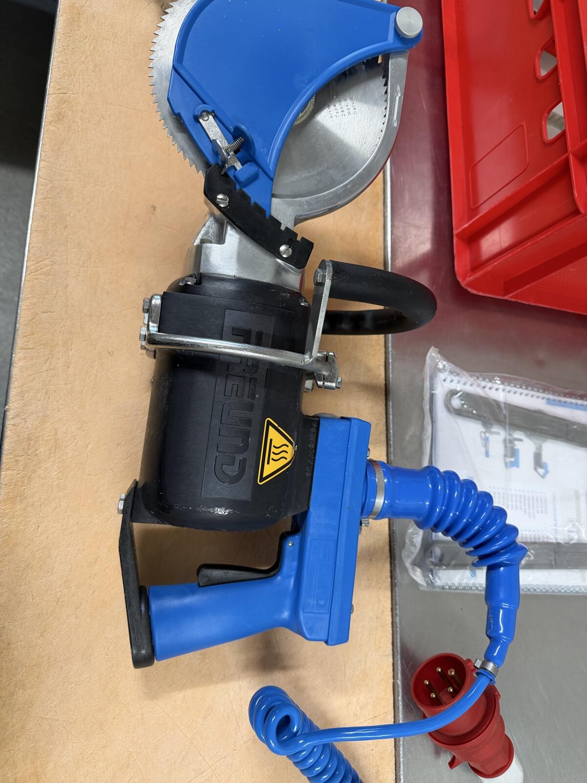 Freund Zerlege-Säge 2