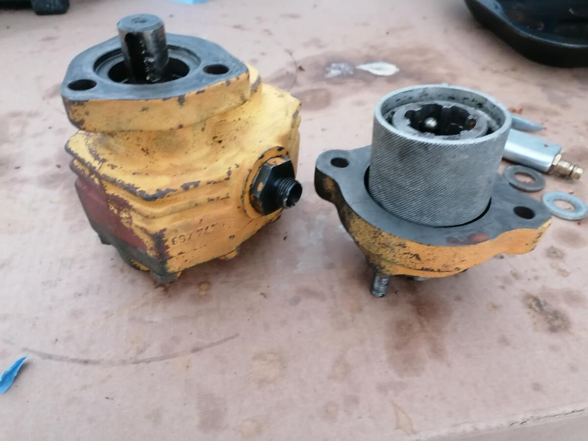 Holzzange, Rodator, Hydraulikpumpe 2