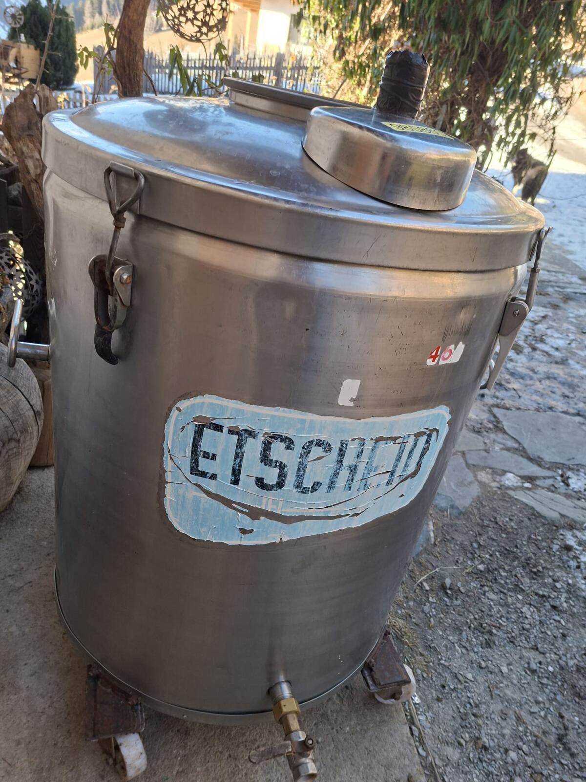 Verkaufe Milchtank mit Kühlung und Transportwagen 2