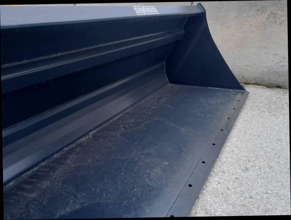 Frontladerschaufel 3