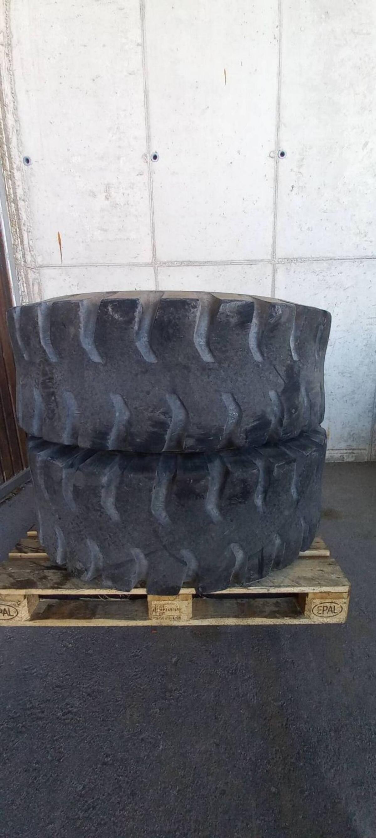 2 Stk. Radladerreifen 2