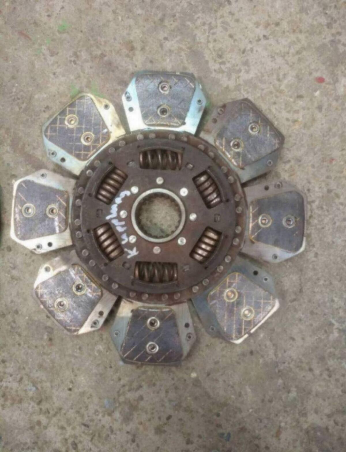 Defekte Kupplung und Scheibe Deutz Agrostar 4.78 3