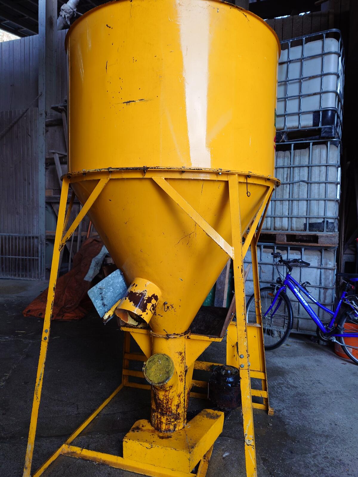 Verkaufe Futtermischer 2