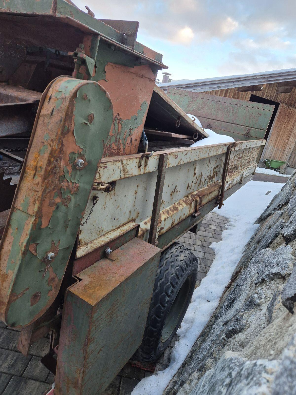 Schicht Miststreuer 5 t Nutzlast nur Streuwerk 2