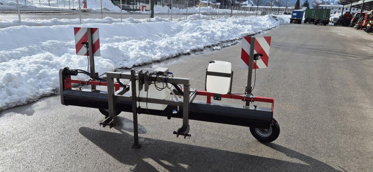 Ampferbekämpfung Rotowiper 3