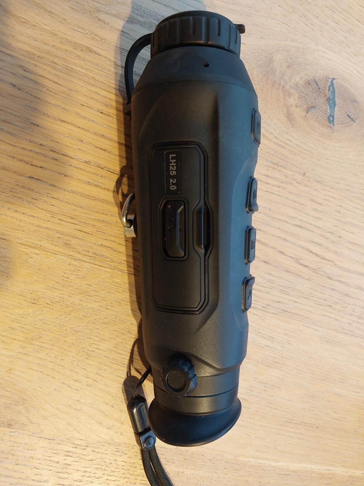 SWAROVSKI EL RANGE 10x42 inkl. HIKMICRO LYNX LH25 2.0 2