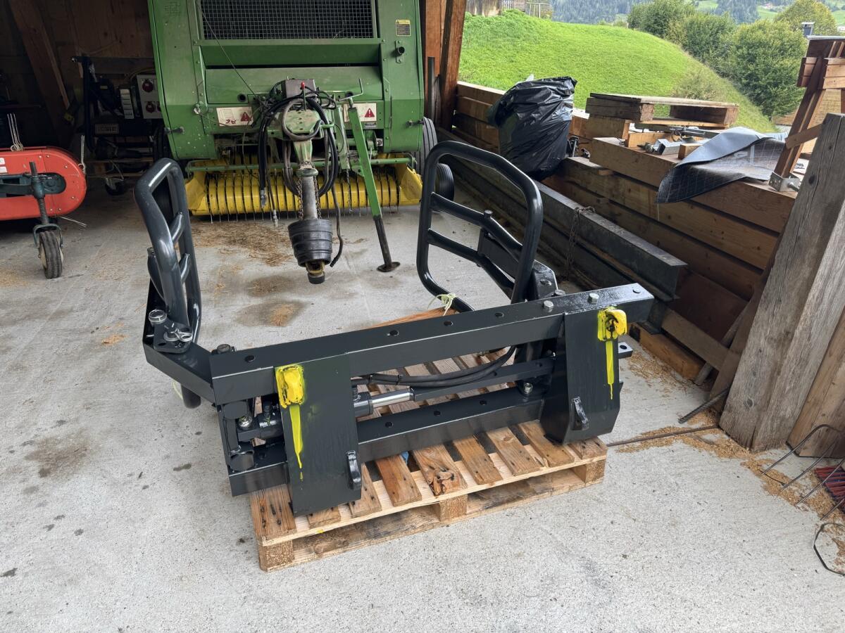 Stoll Rundballenzange 2