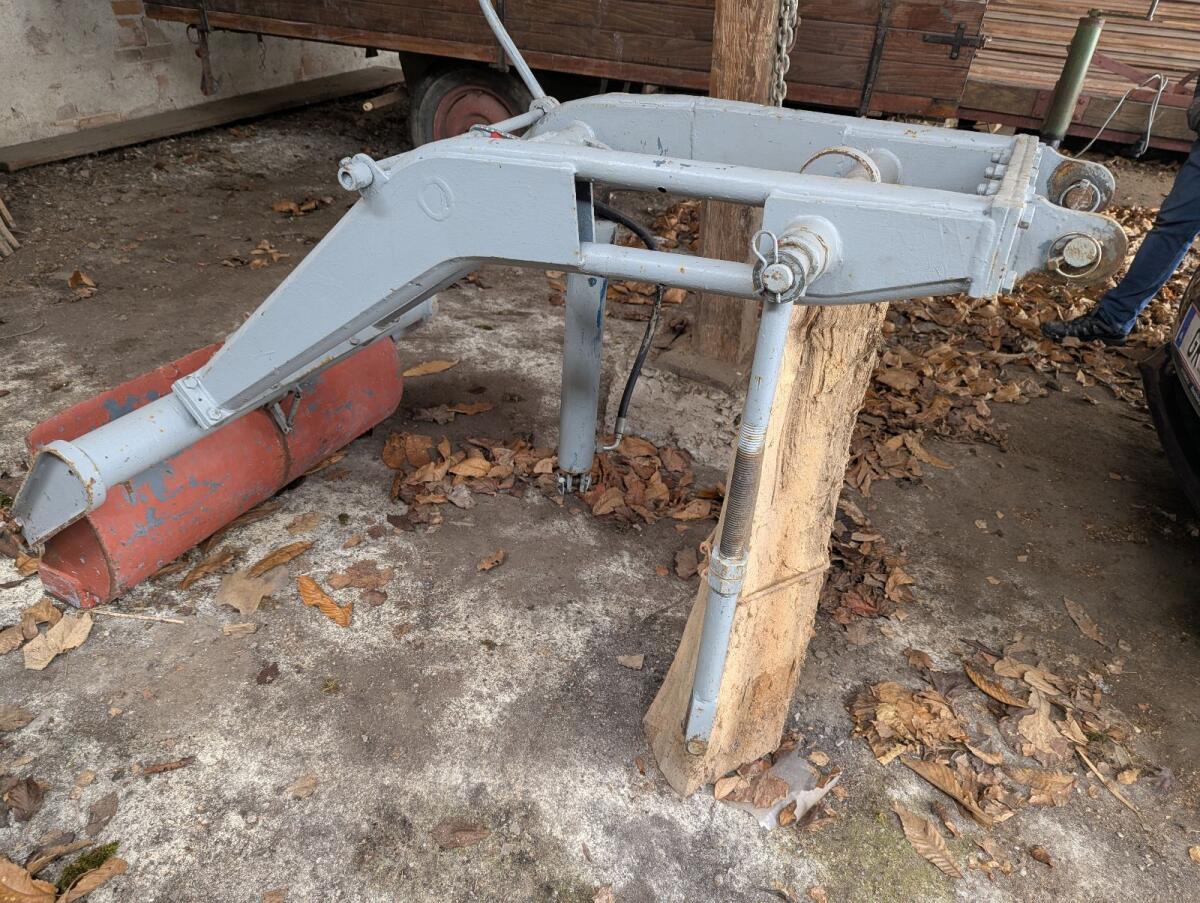 Hecklader für Steyr 3