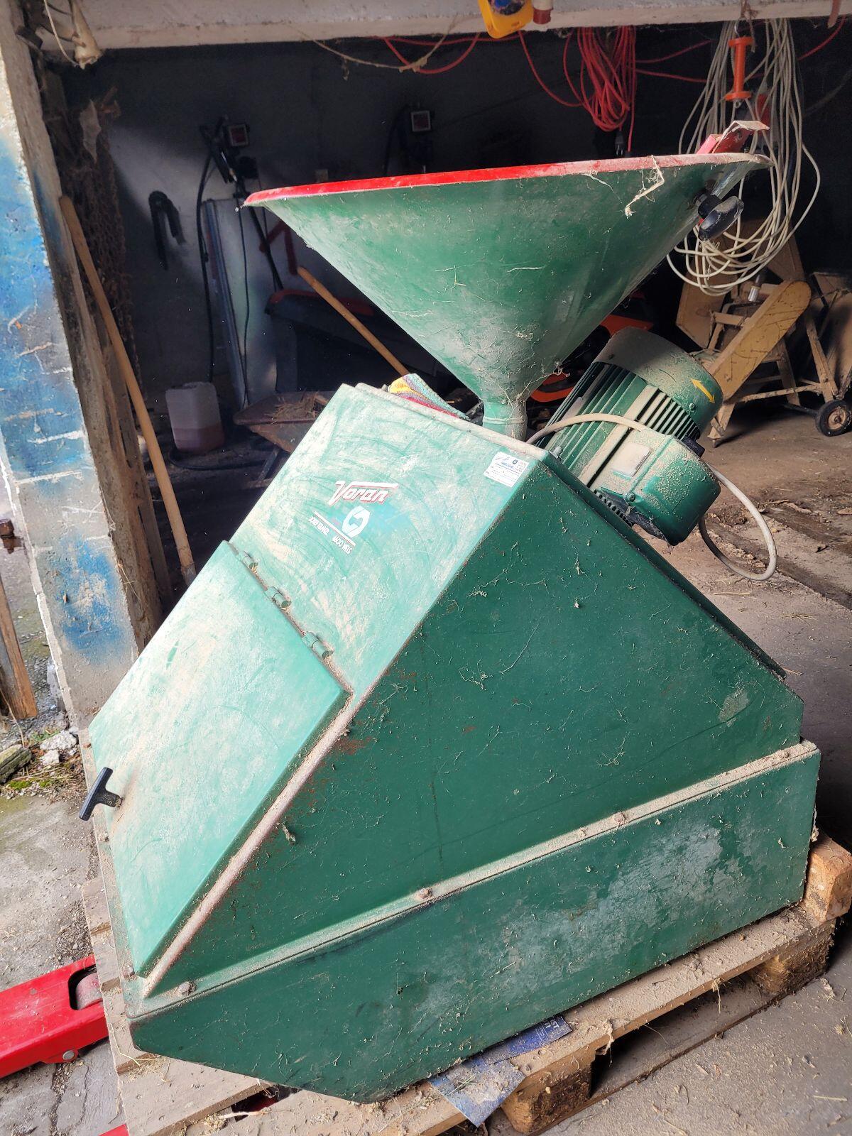 Verkaufe Voran   Getreidemühle 3