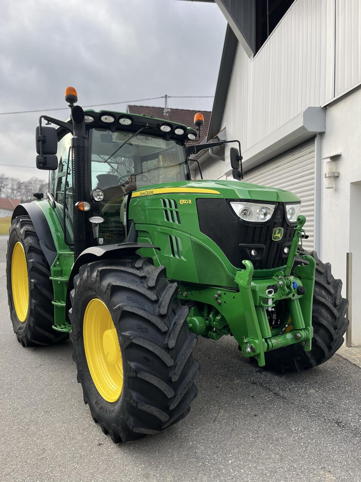 John deere 6150R 2