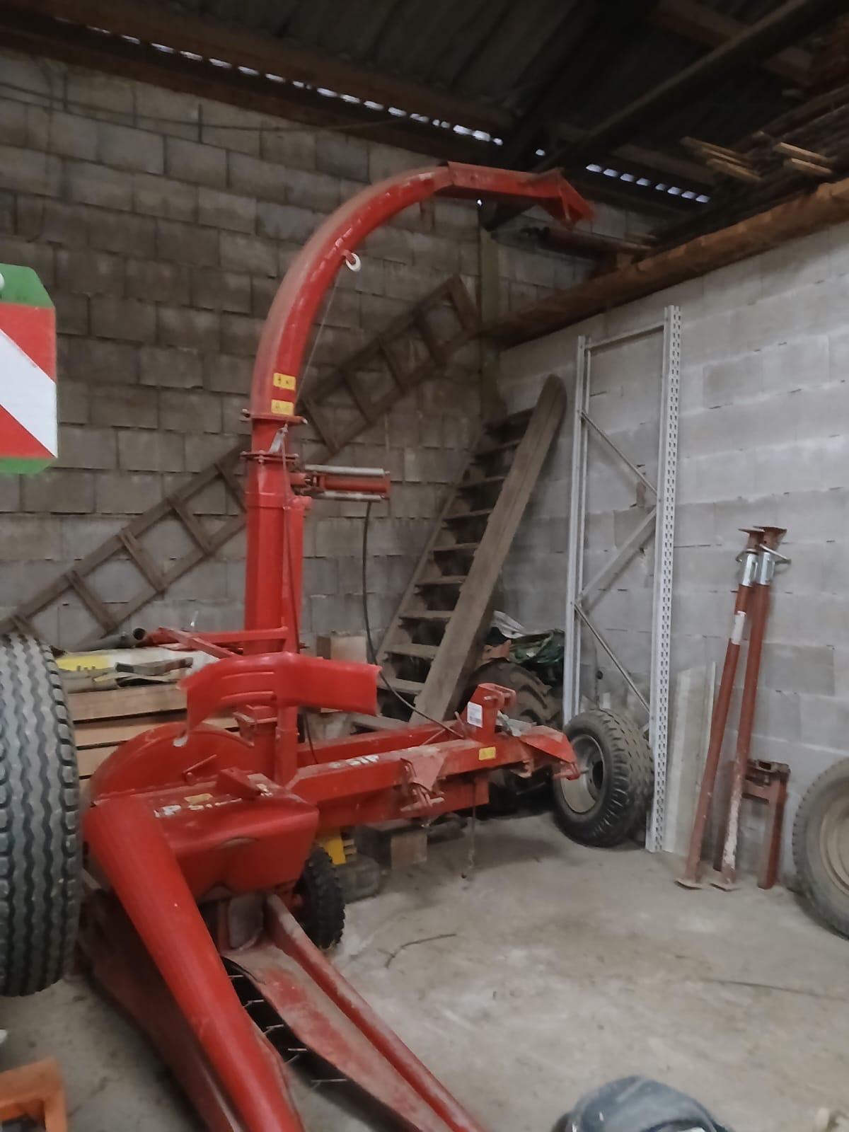 Verkaufe SIP Feldhäcksler einreihig 2