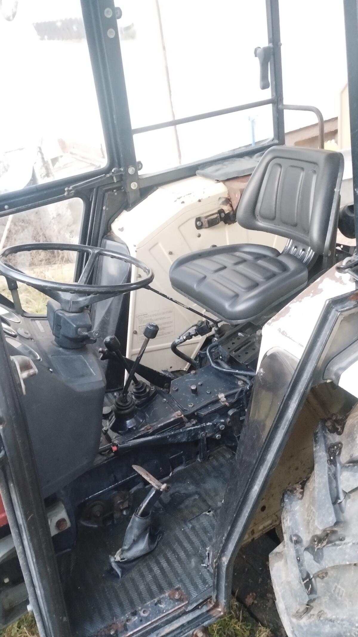 Lamborghini 483 DT mit Frontlader 2