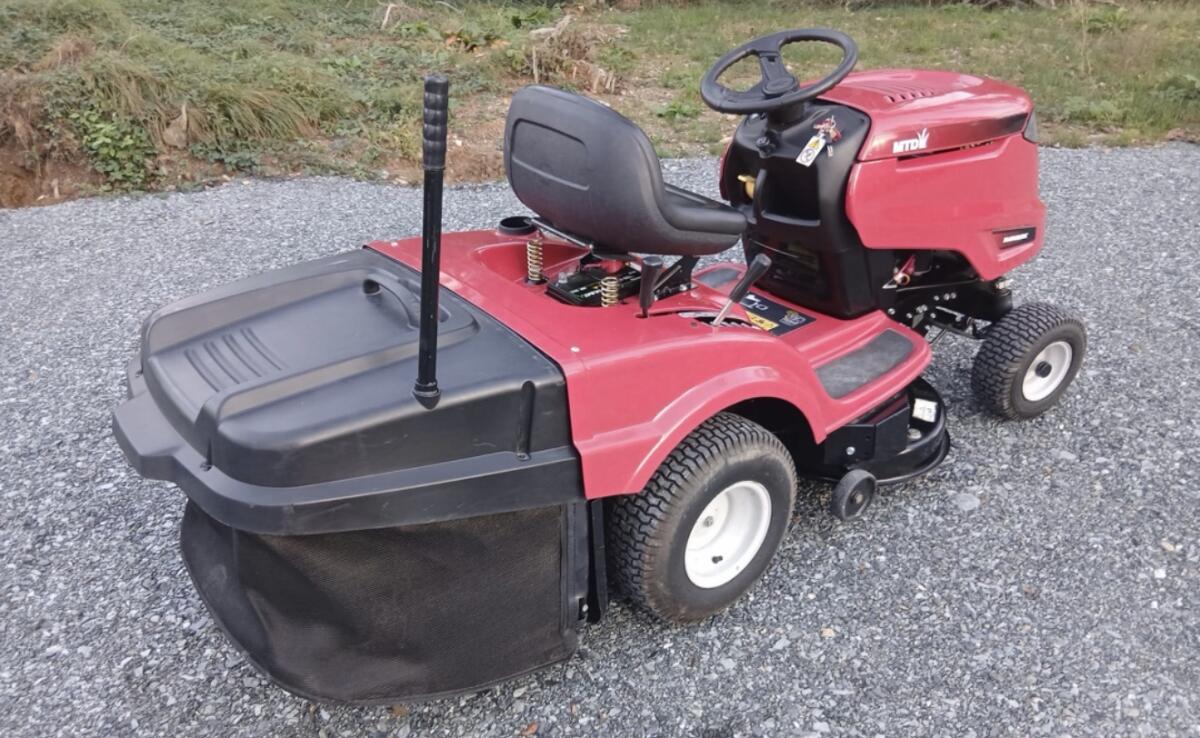 MTD Rasenmähertraktor 2