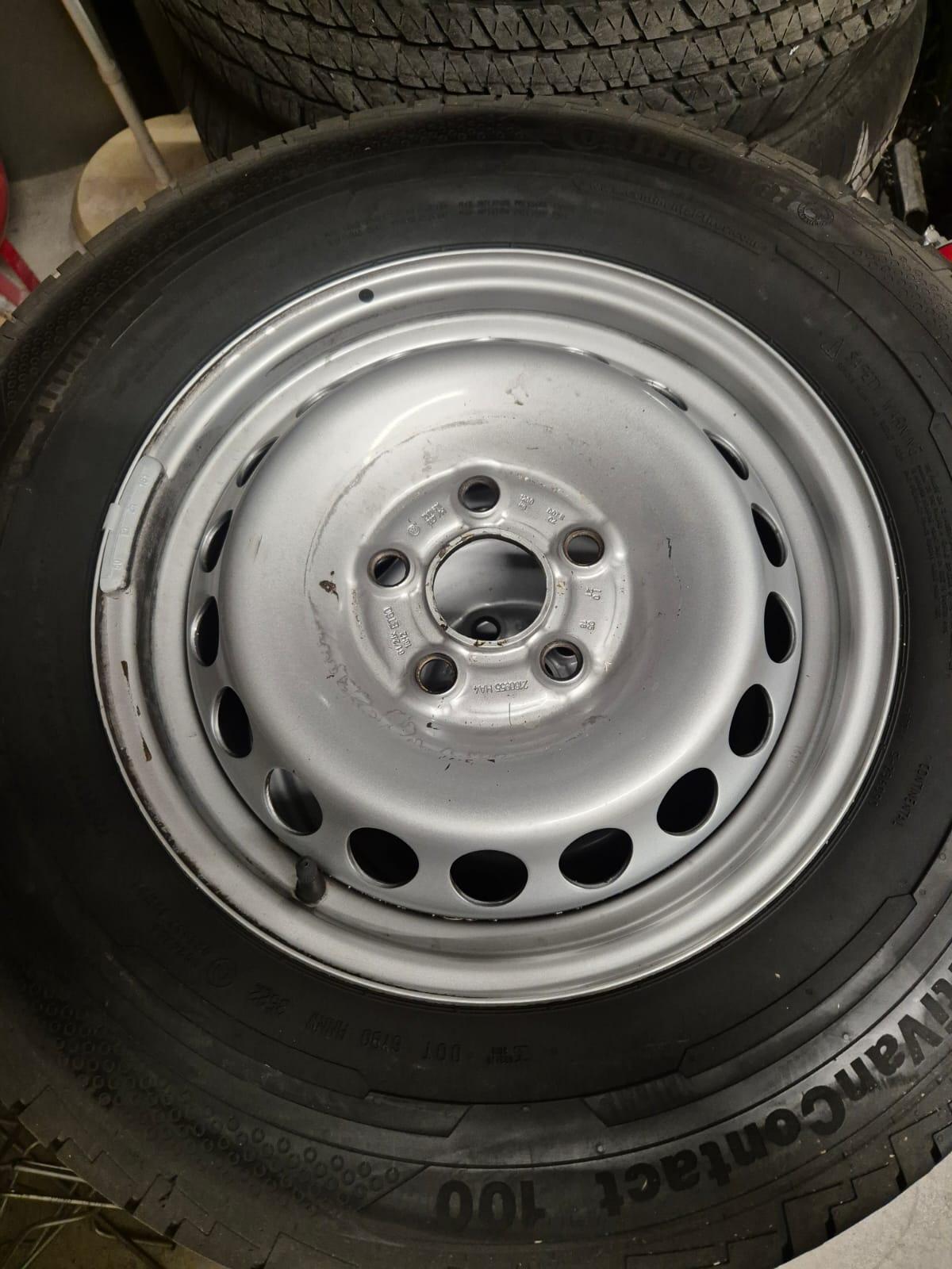 VW Crafter Sommer Kompletträder 235/65 R 16 C gebraucht 3