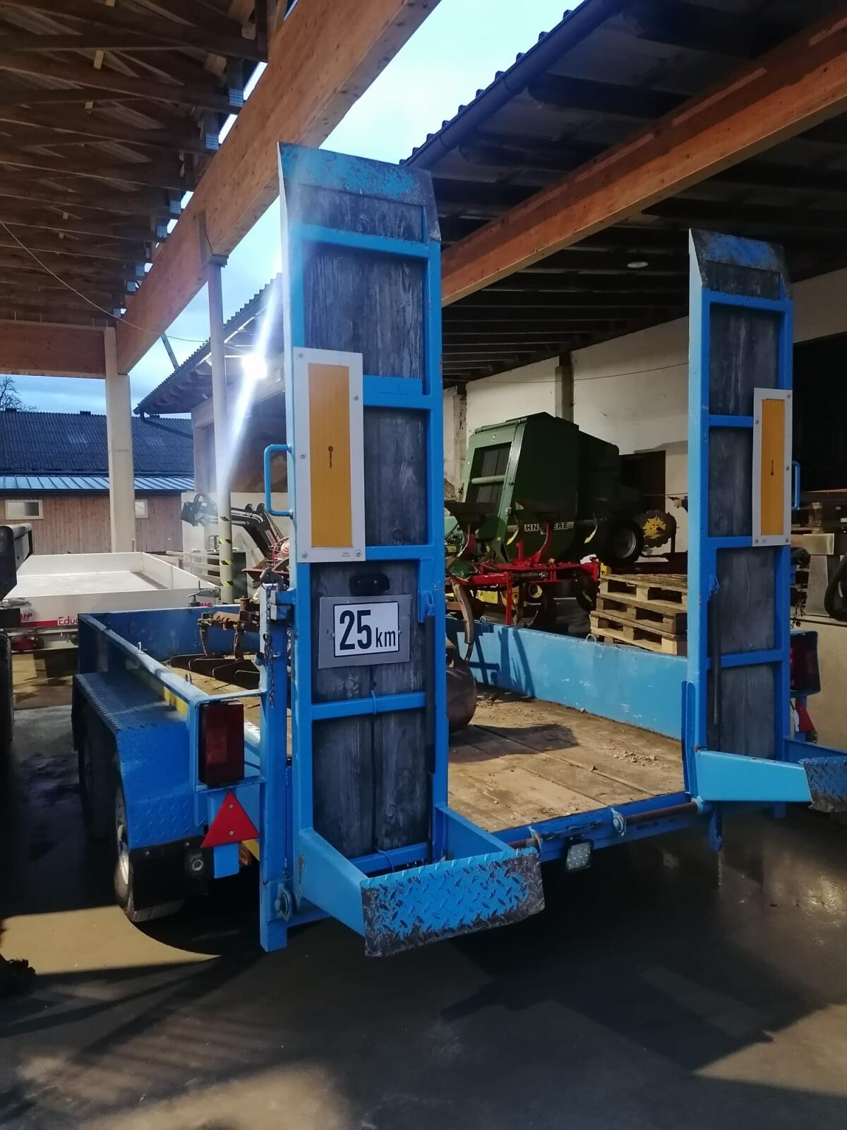 Anhänger / Tieflader für Baggertransport 3