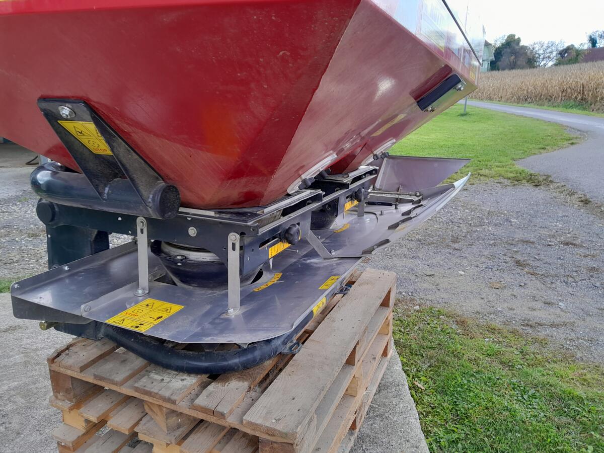 Düngerstreuer Landgut Apollo 600l mit 350l Trichteraufsatz 3