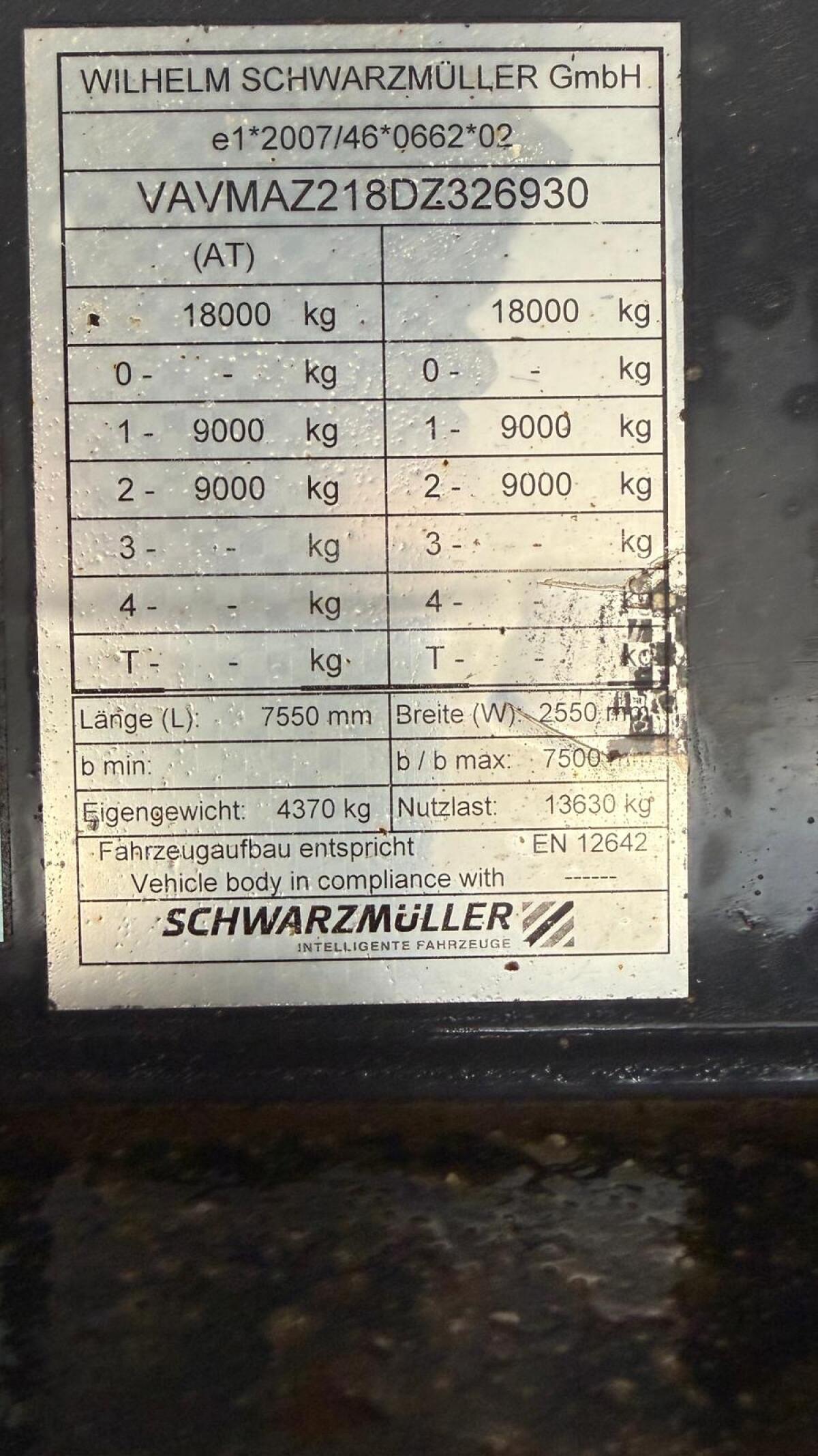 Schwarzmüller M-Serie Dreiseitenkipper 3