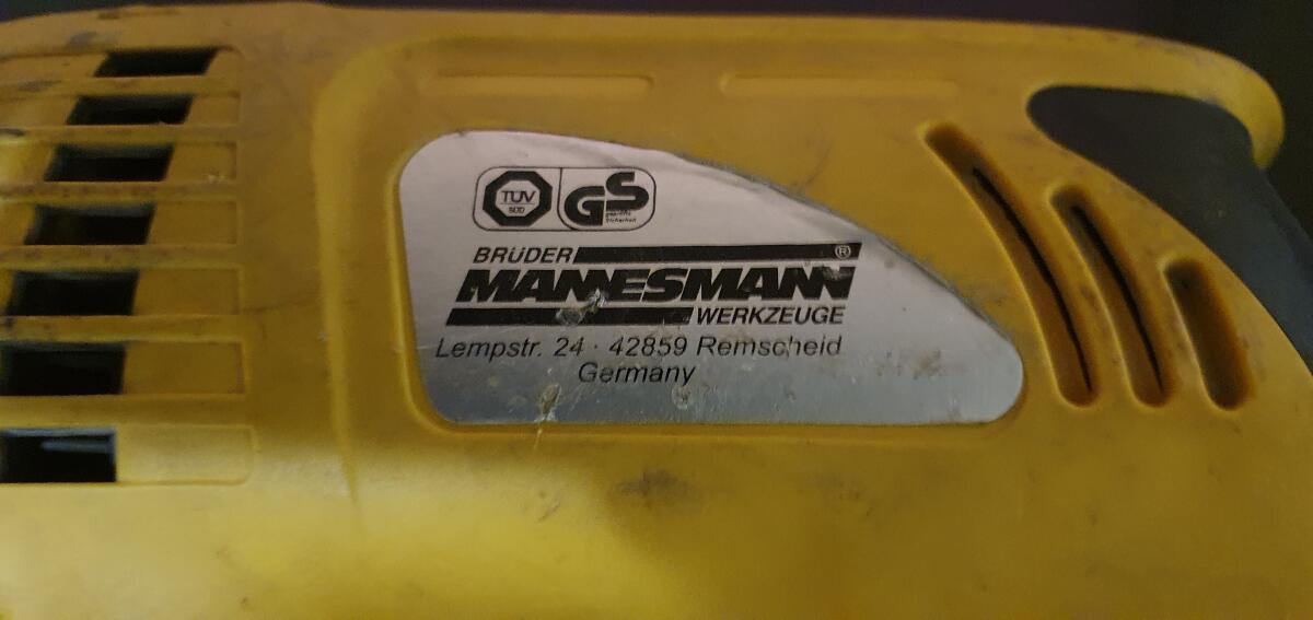 4 verschiedene Elektrogeräte 3