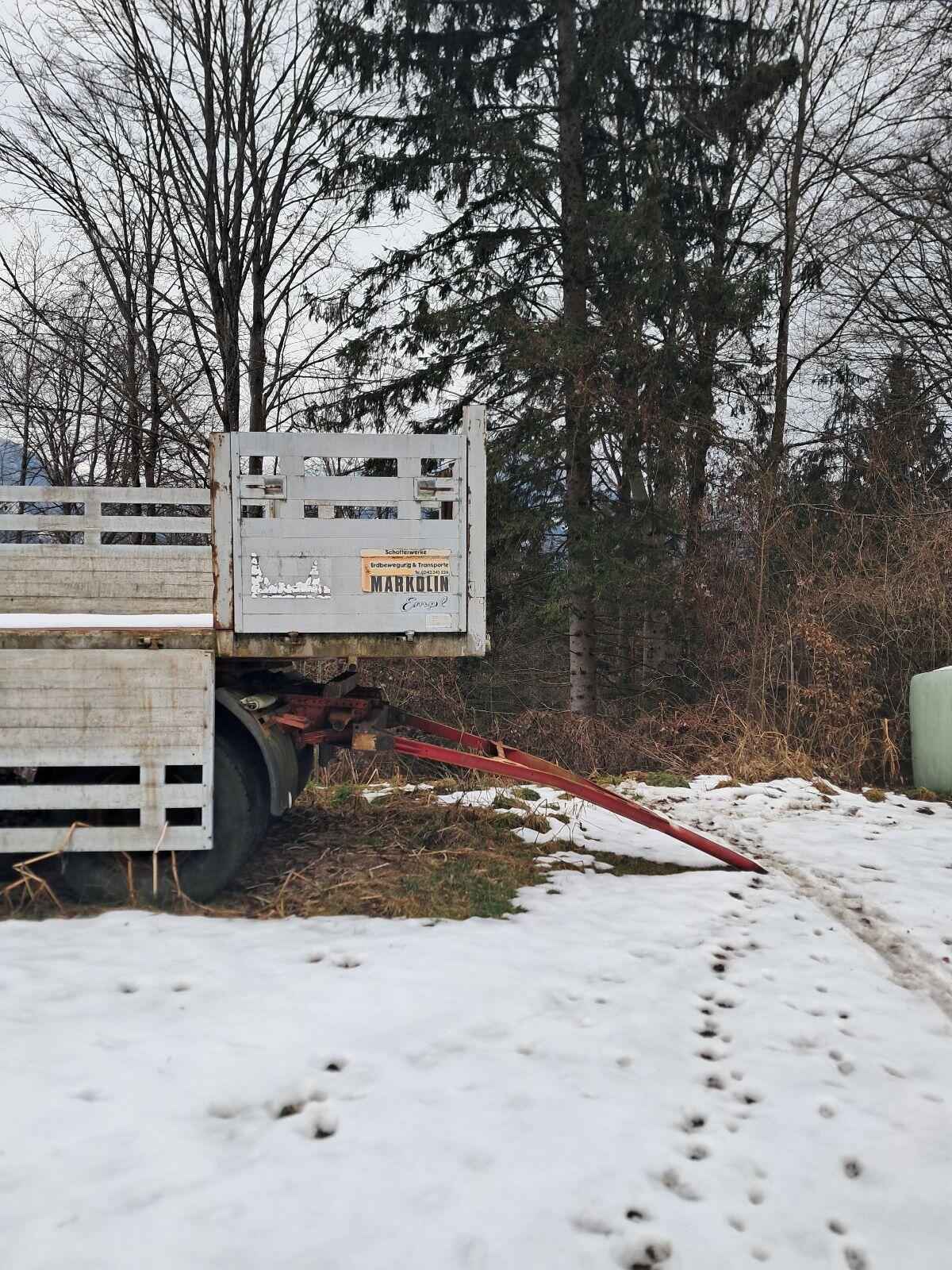 Verkaufe Ballenanhänger 2