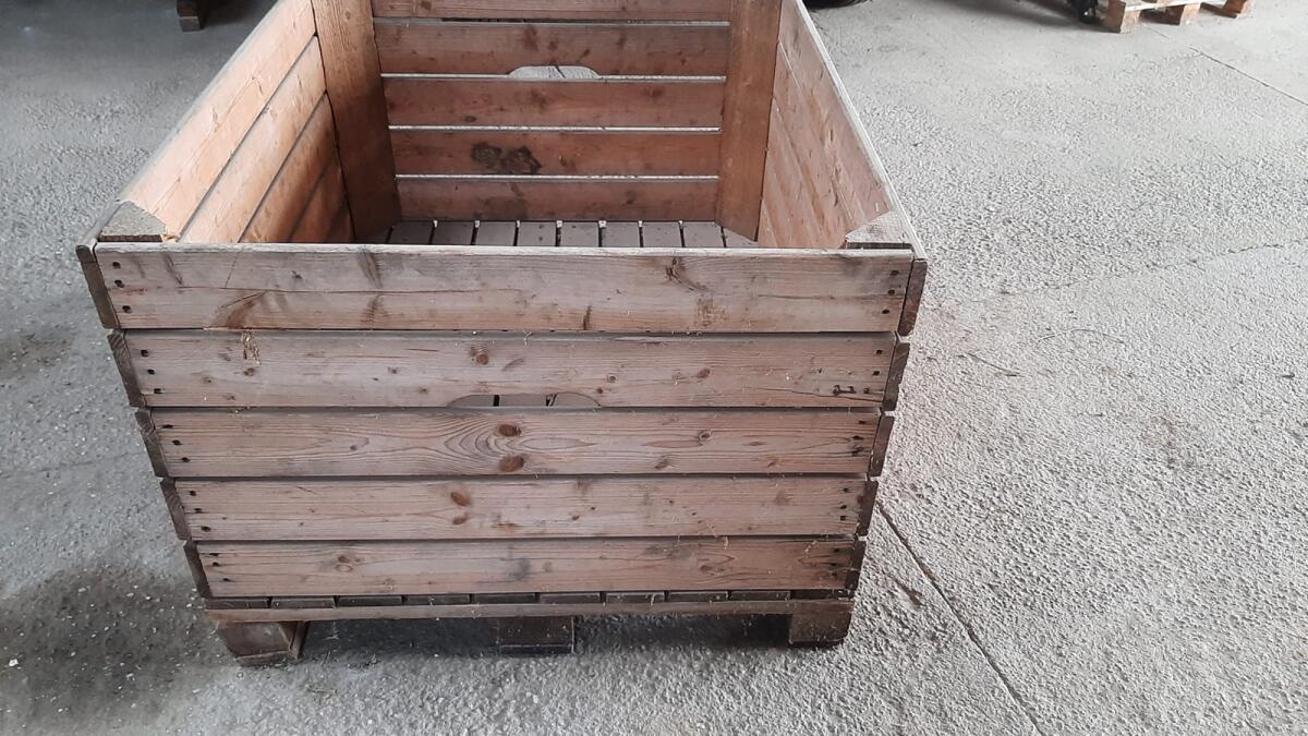 Holzkisten/Apfelkisten 2