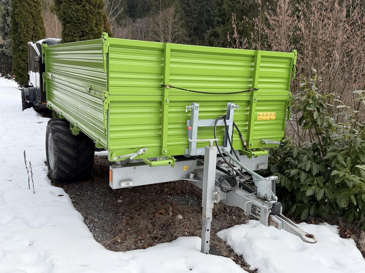 TPS Dreiseitenkipper PV3000 mit Auflaufbremse und Aufsatzbordwänden 3