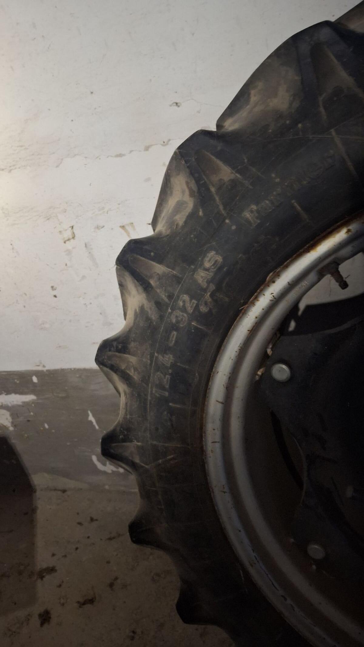 Zwillingsräder 12.4-32 2