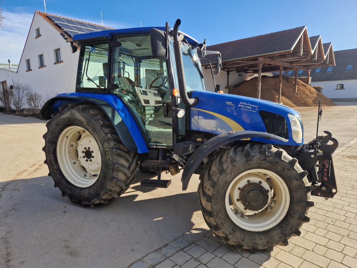 New Holland 5070 2