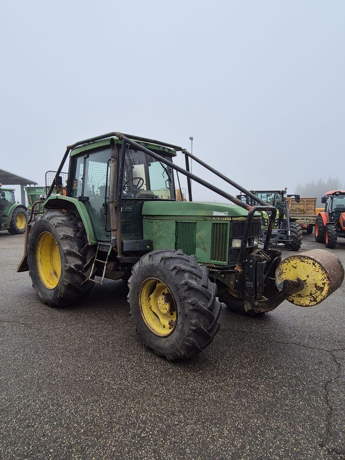 John Deere 6600 2