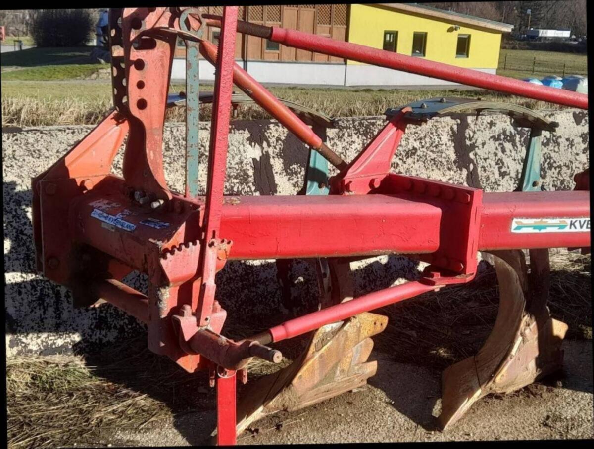 Kverneland Beetpflug 4-Schar 3