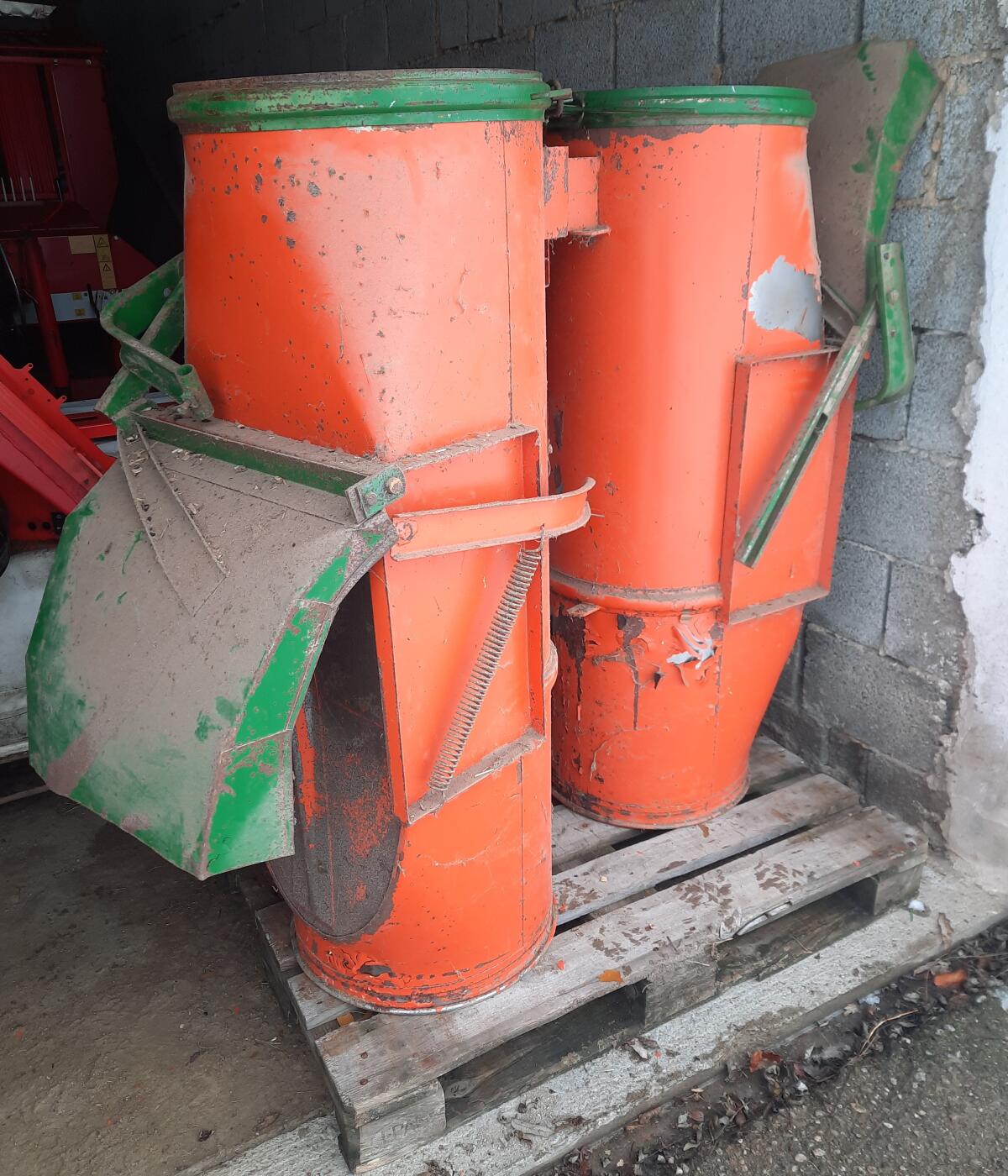 Auer Heuverteiler Abgebaut 2