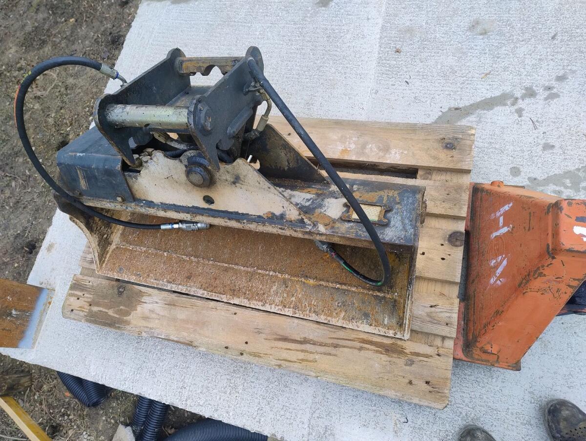 Wacker Neuson ET 16 BJ 21 mit 2 Löffel 3