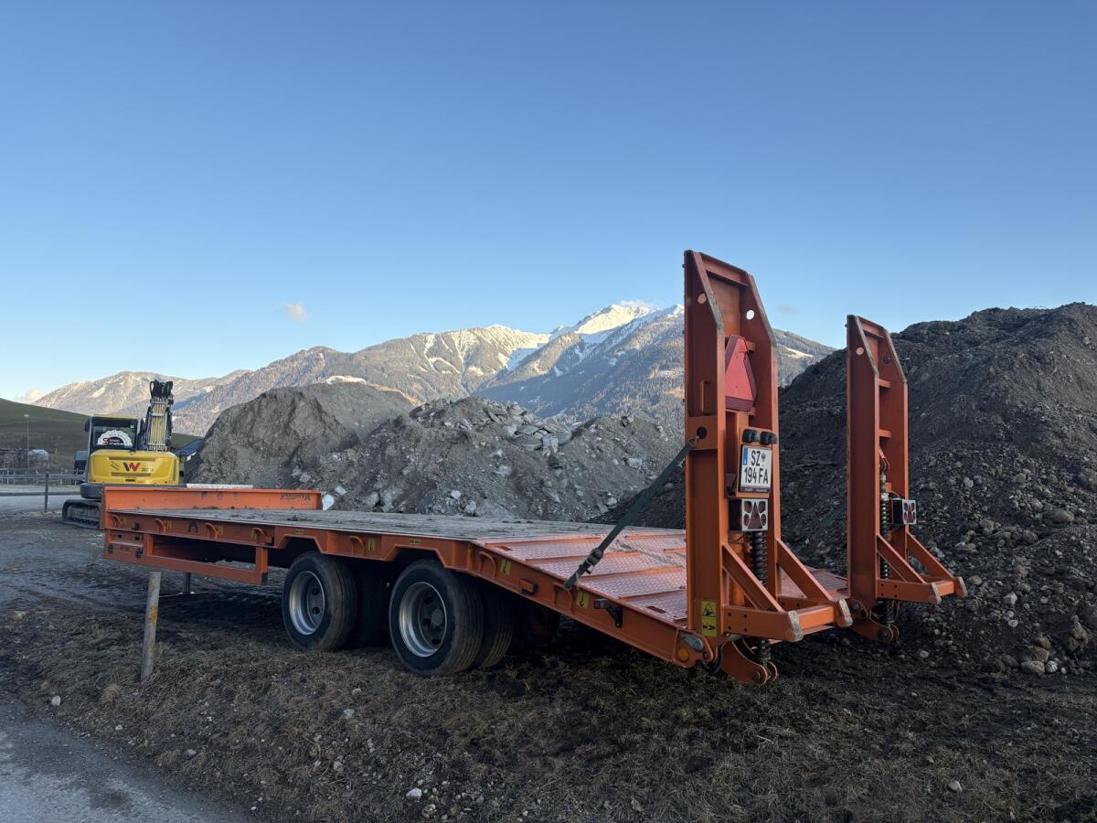 Pronar Tieflader 19to. 2