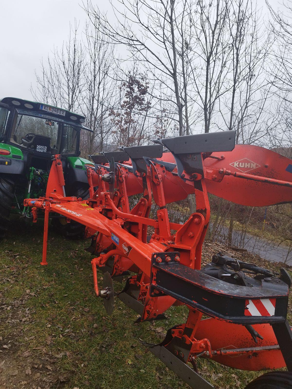 Kuhn Vari Master 122ET 2