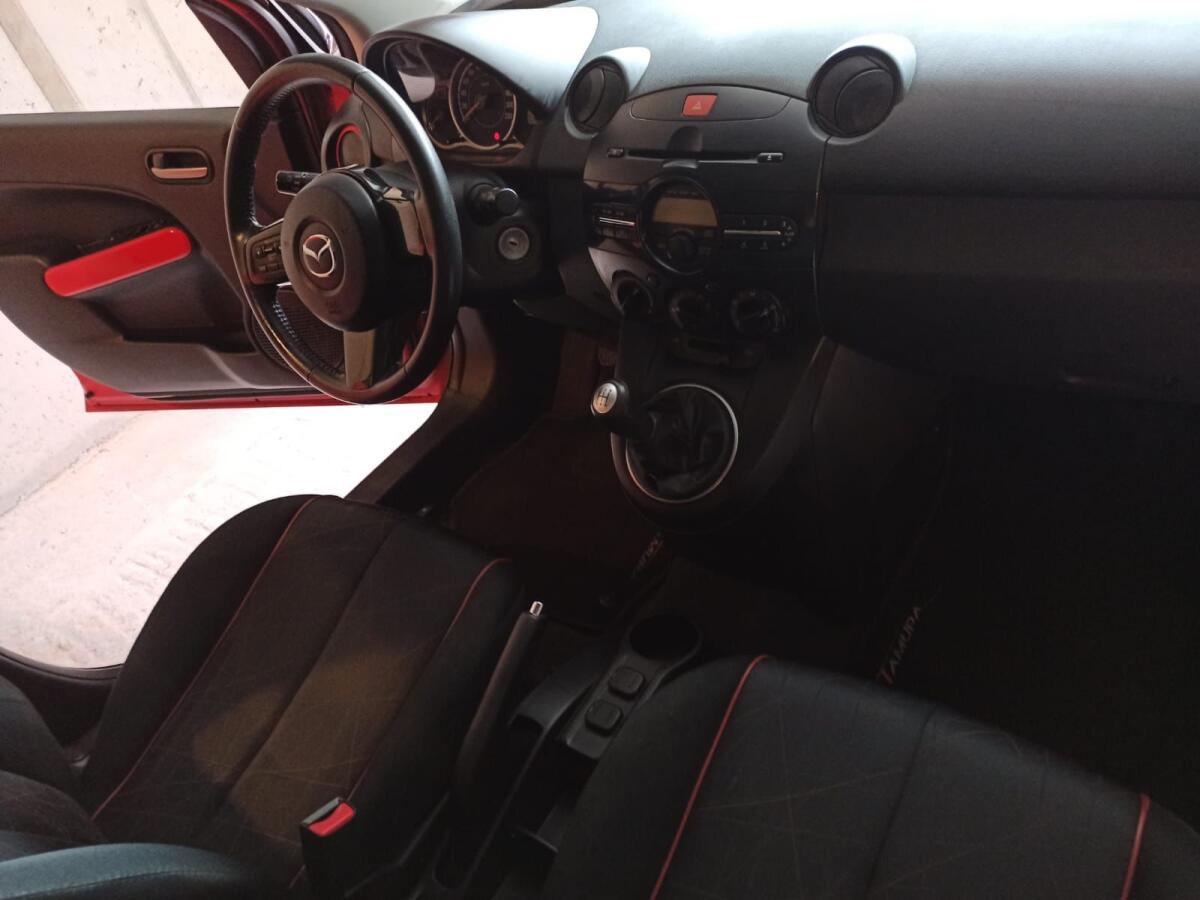 Mazda2 3