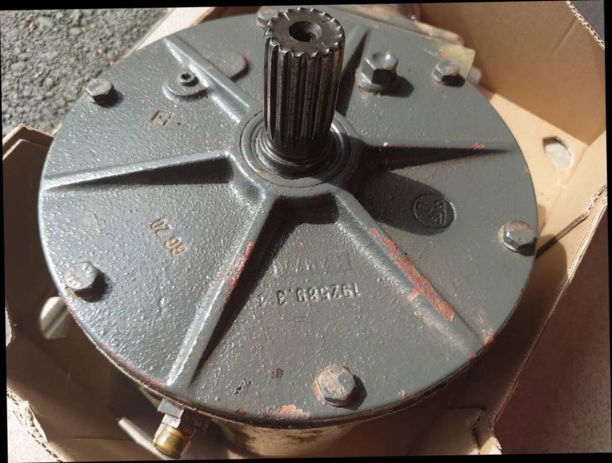 Claas Taumelgetriebe für Schneidwerk 5,10 6 m 3