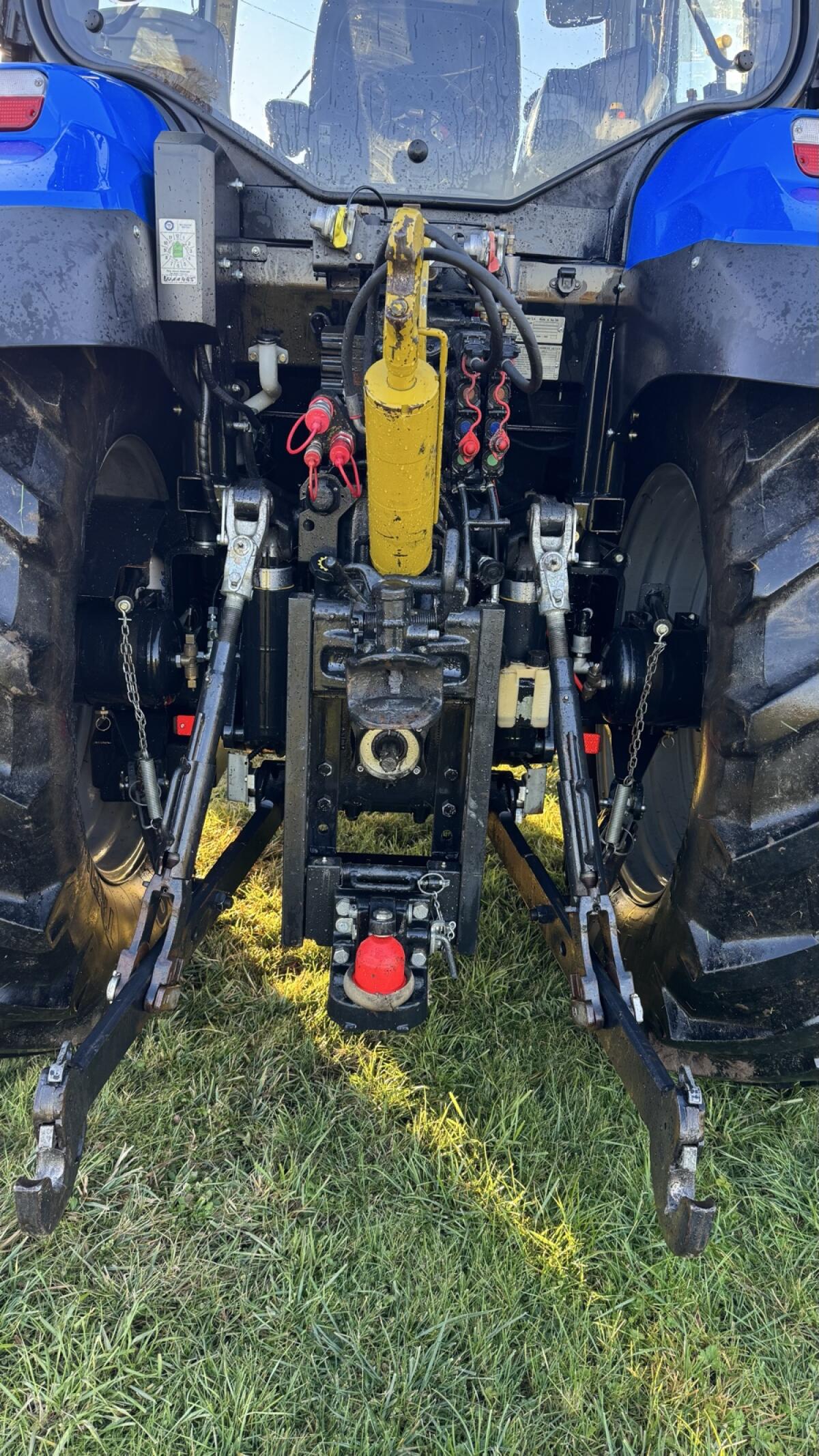 New Holland T6 160 Auto Command 3