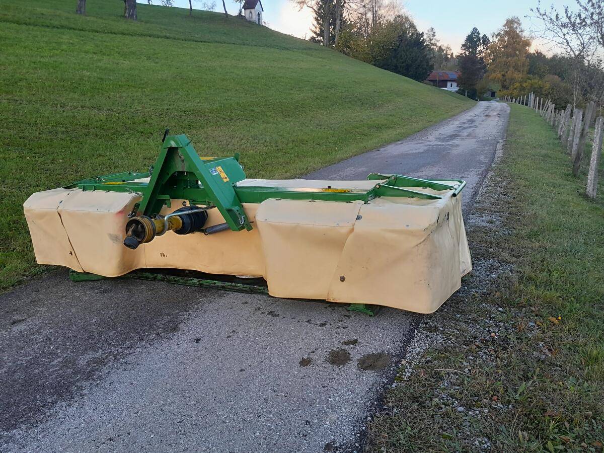 Verkaufe Krone Frontmähwerk F28M 2