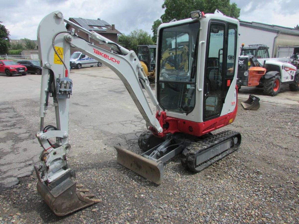 Takeuchi TB 216 V4 2