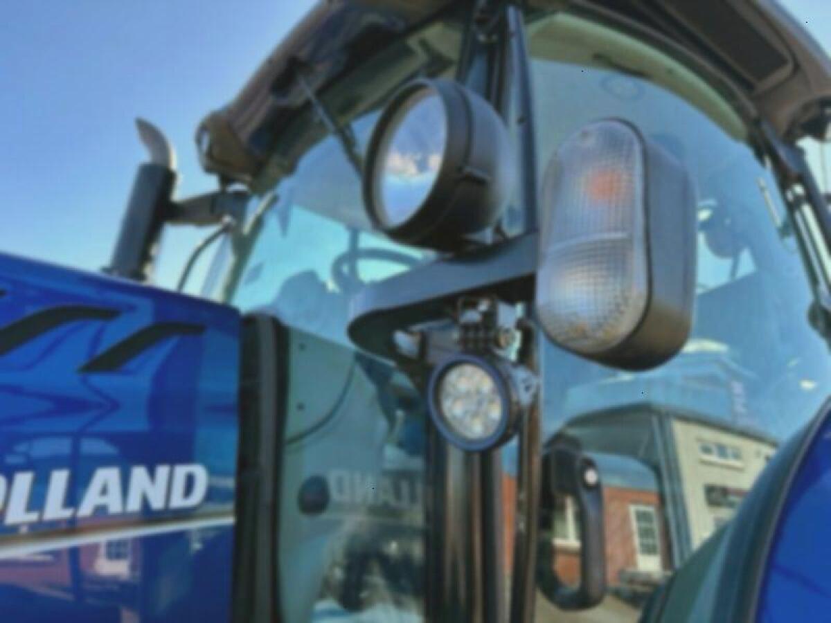 New Holland T7.245 AC AutoCommand TOP 3