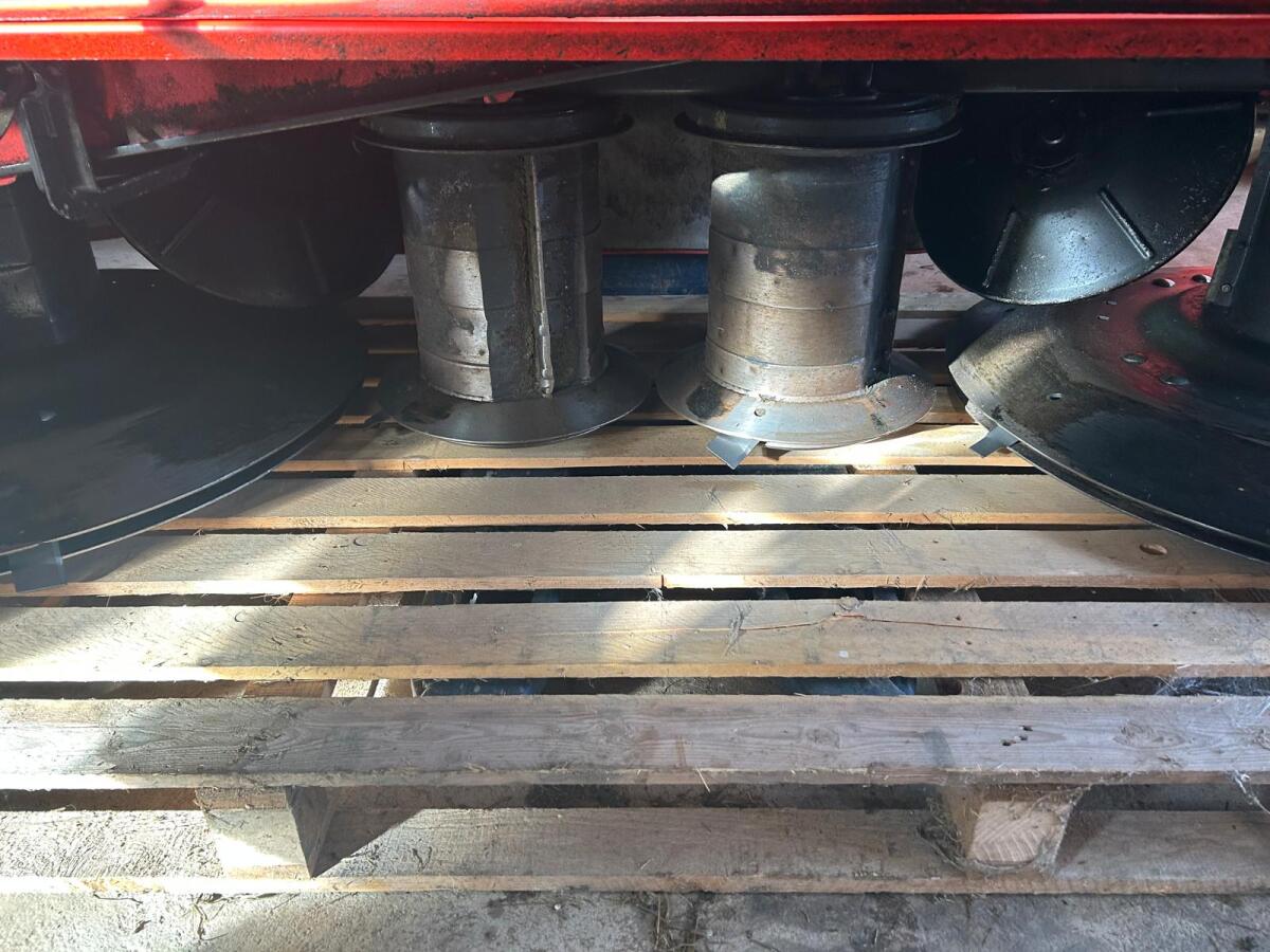 Kuhn Frontmähwerk 3