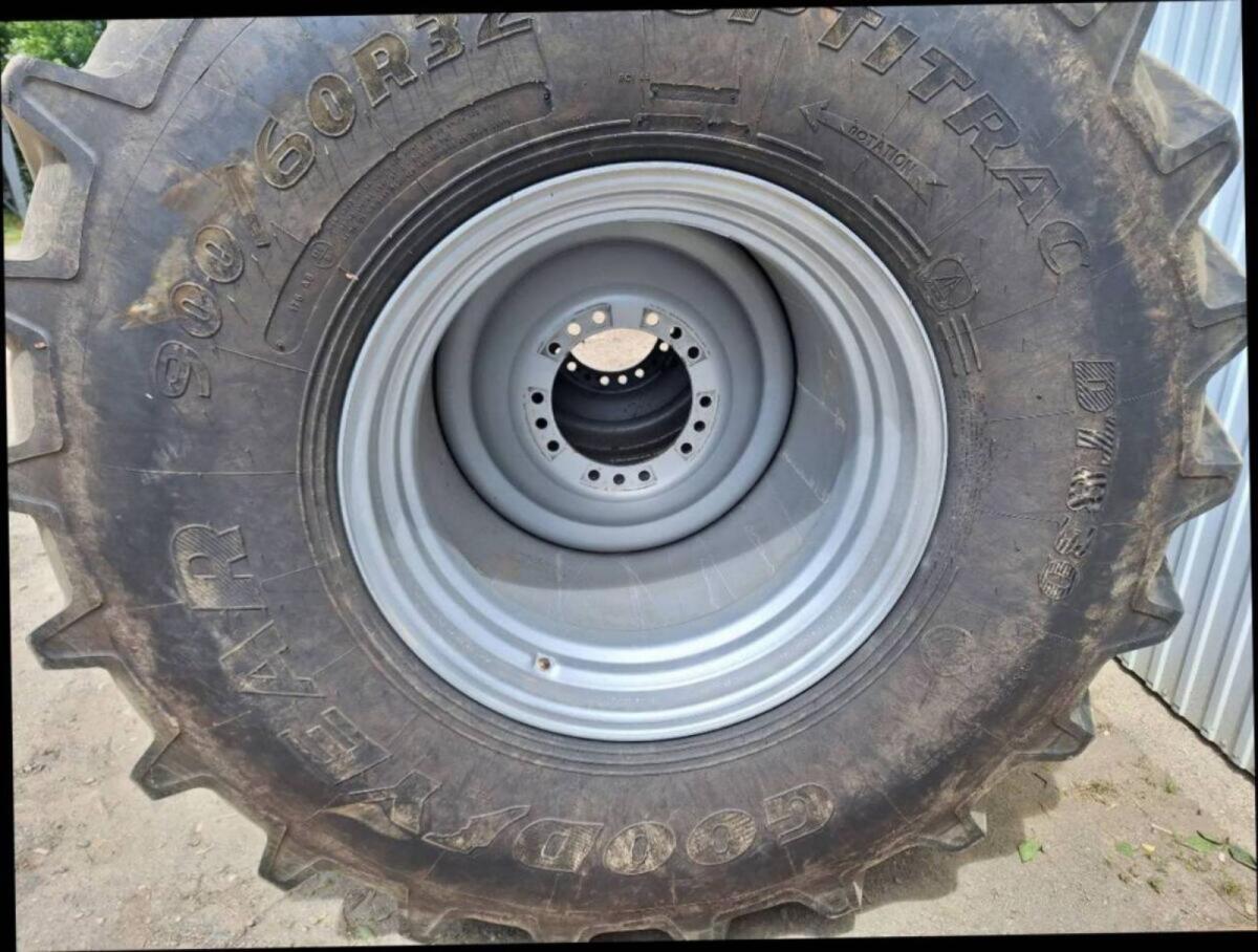 Reifen 900/60R32 Goodyear 2