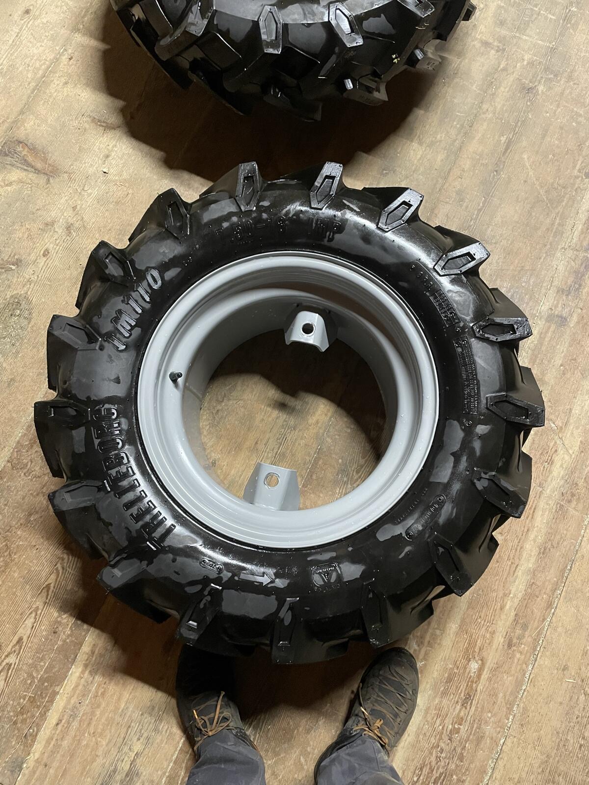 Zwillingsräder für Reform Muli vorne mit Aufnahme 2