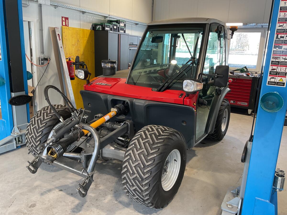 Aebi TT 240 T-Traction 2