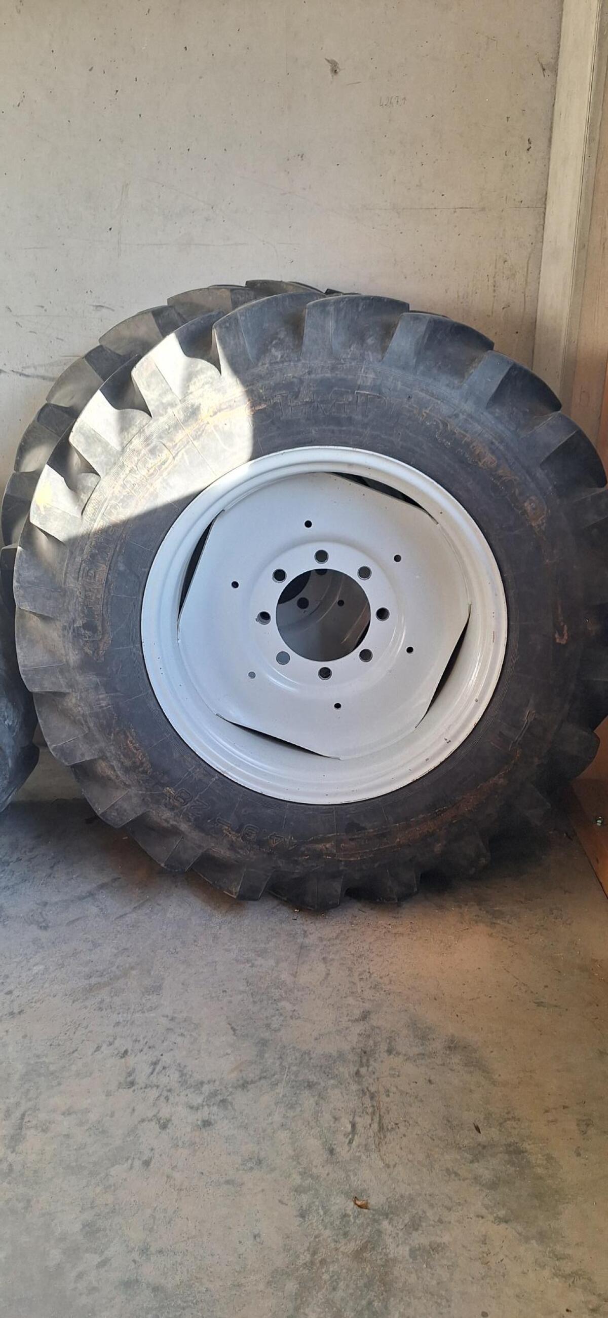 Kompletträder 14.9-28 (380/85 R28) 3