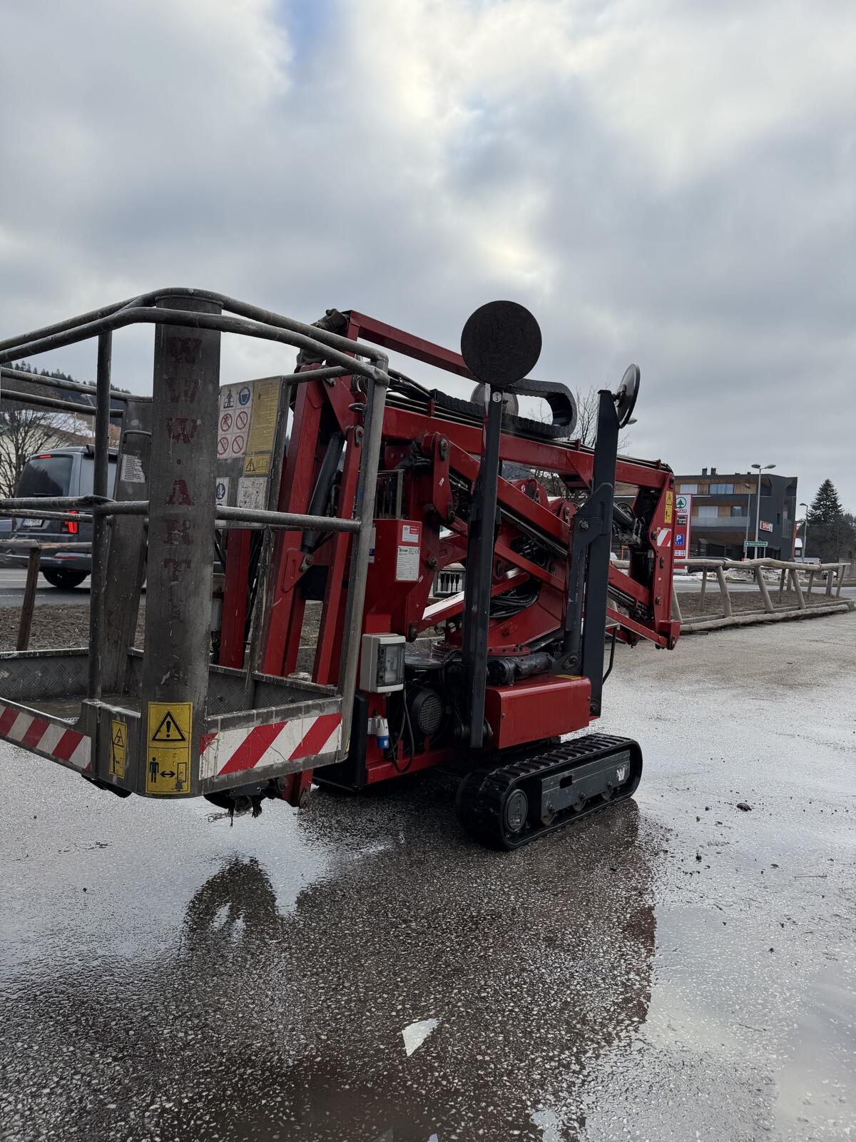 Arbeitsbühne Hinowa 2